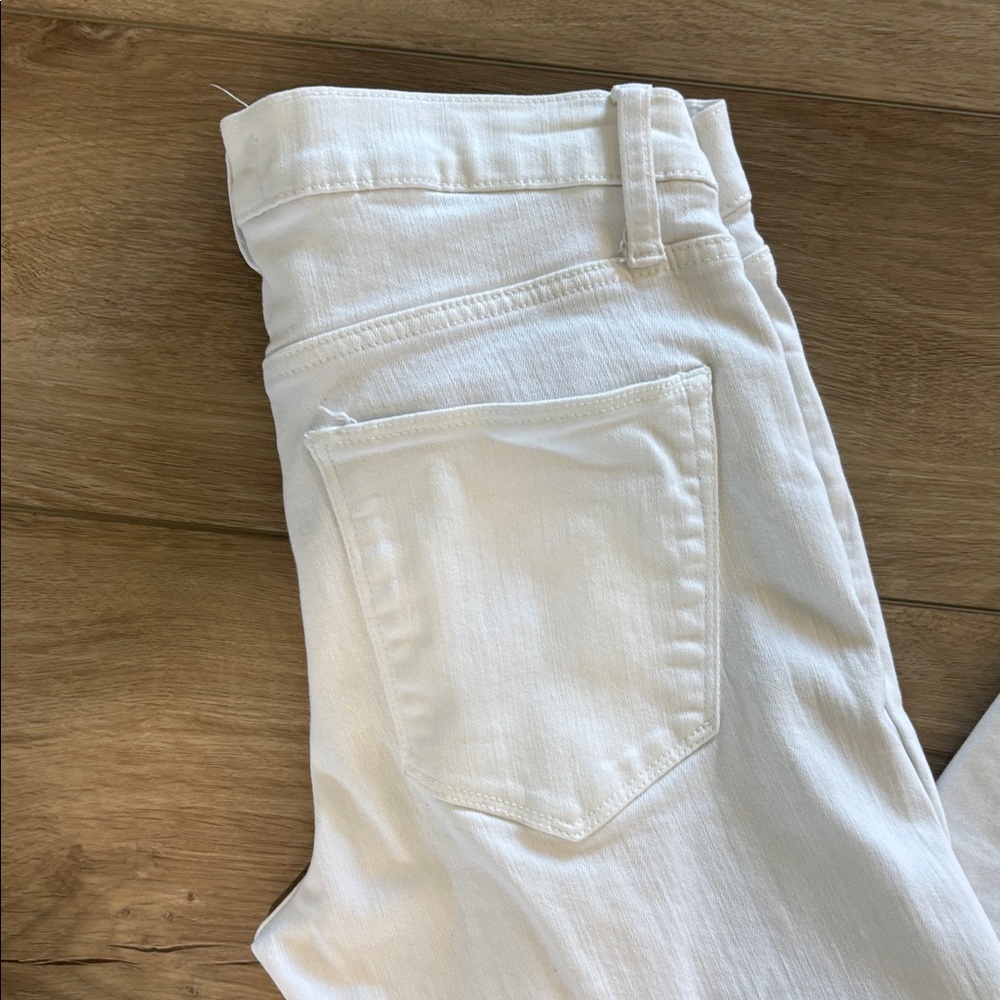 GAP True Skinny Women’s White Jeans – Size 26 Regular - Picture 2 of 9